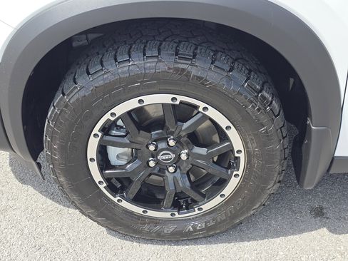 Used 2025 Nissan Pathfinder Rock Creek image 11