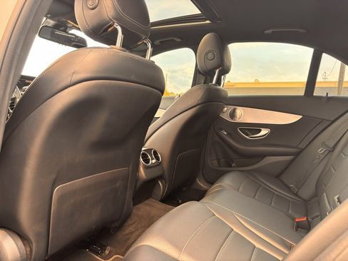 Used 2018 Mercedes-Benz C 300 Sedan image 16