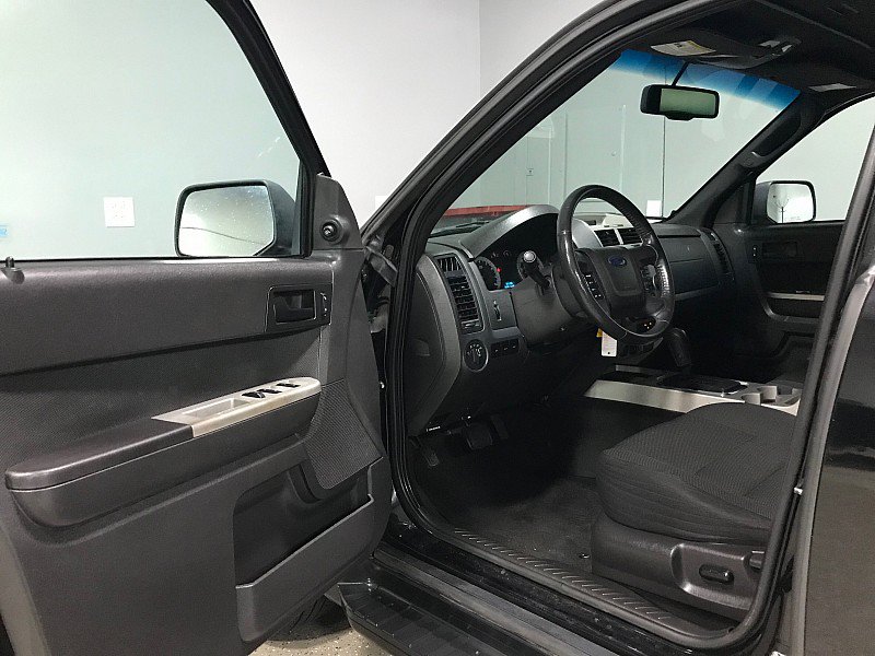 Used 2009 Ford Escape XLT FWD image 9