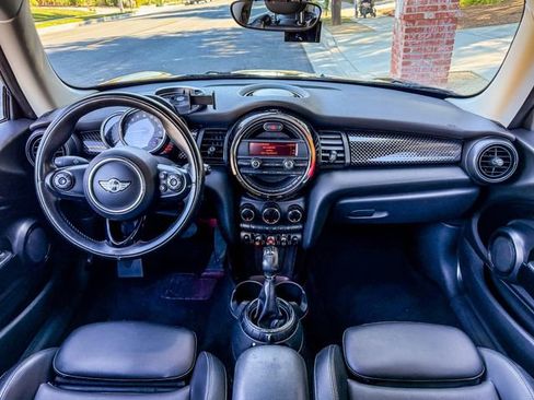 Used 2016 MINI Cooper S image 26
