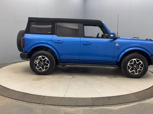 Used 2024 Ford Bronco Outer Banks AWD/4WD image 6