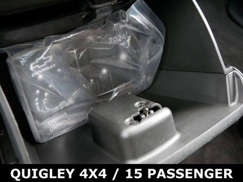 Used 2024 Chevrolet Express 3500 LT w/ LT Preferred Equipment Group image 21