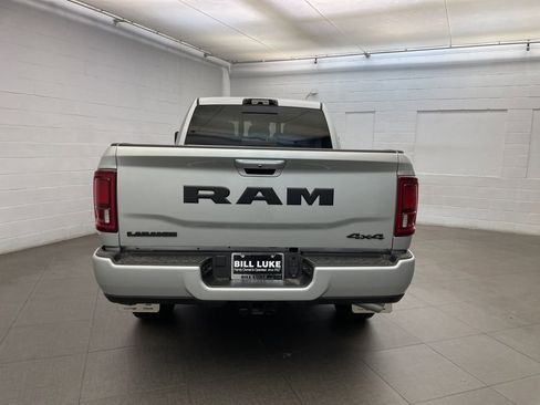 New 2026 RAM 2500 Laramie AWD/4WD image 4