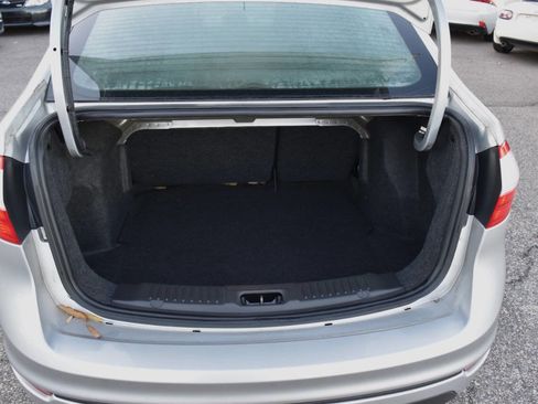 Used 2014 Ford Fiesta SE w/ Equipment Group 201A image 8