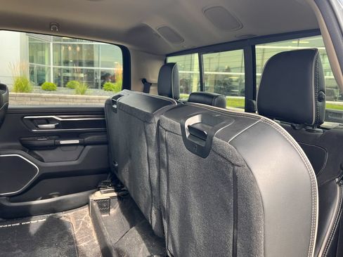 Used 2019 RAM 1500 Laramie AWD/4WD image 23