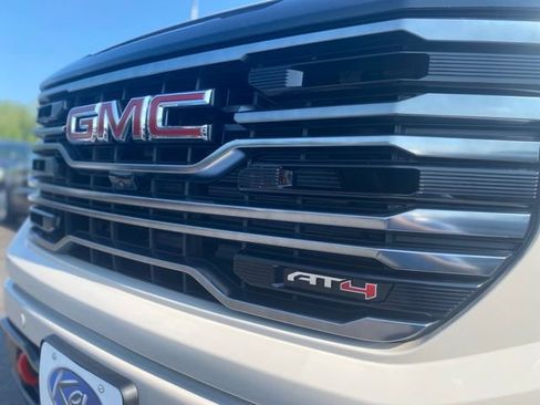 New 2026 GMC Sierra 1500 AT4 w/ Technology Package AWD/4WD image 18