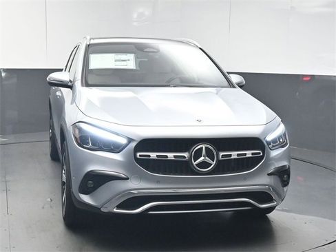 New 2026 Mercedes-Benz GLA 250 image 2