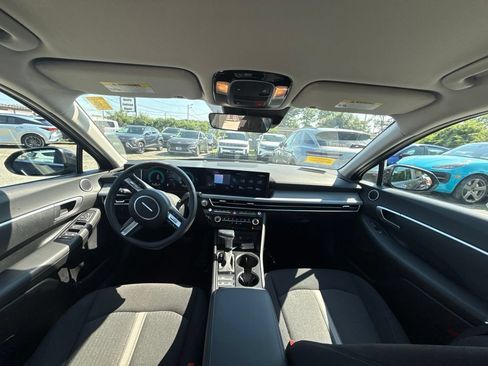 Used 2025 Hyundai Sonata SE FWD image 15