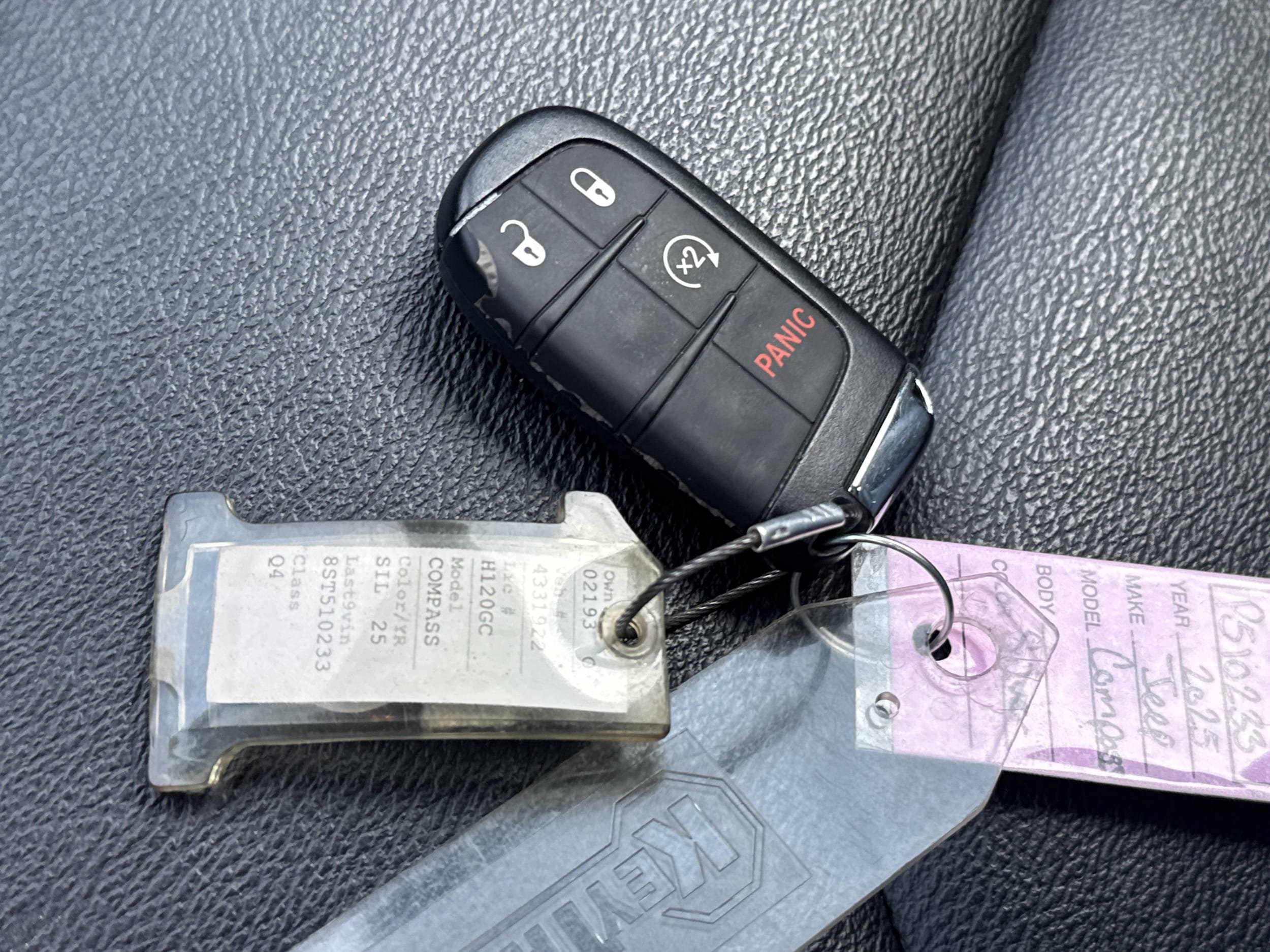 Used 2025 Jeep Compass Limited AWD/4WD image 38
