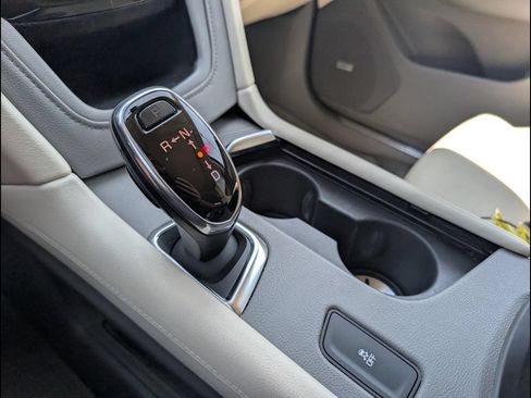 Used 2019 Cadillac XT5 Luxury w/ Advanced Security Package FWD image 19