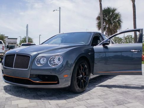 Used 2018 Bentley Flying Spur S V8 AWD/4WD image 43