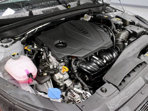 Used 2025 Kia K5 GT-Line w/ GT-Line Premium Package FWD image 18