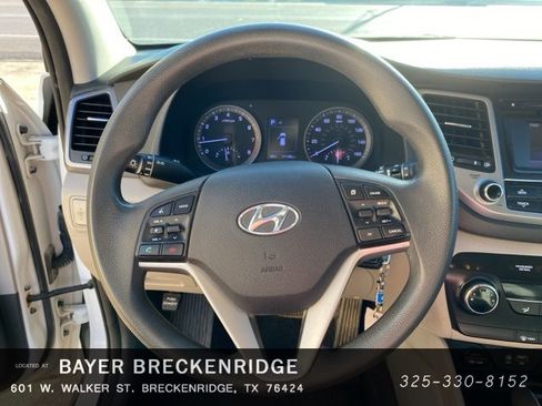 Used 2018 Hyundai Tucson SE w/ Cargo Package image 11