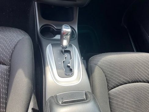 Used 2020 Dodge Journey SE w/ SE Popular Equipment Group FWD image 23