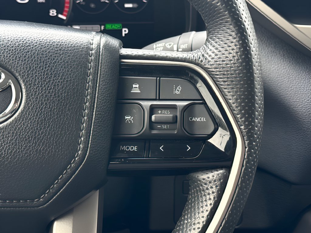 Used 2024 Toyota Tundra Limited AWD/4WD image 15