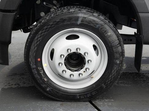 New 2026 Ford F450 XL w/ XL Chrome Package image 20