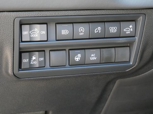 New 2026 Toyota Tundra Platinum AWD/4WD image 10