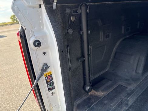 Used 2024 GMC Sierra 1500 Denali w/ Technology Package AWD/4WD image 11