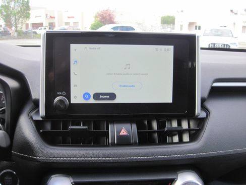 Used 2023 Toyota RAV4 XLE AWD/4WD image 15