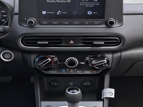 Used 2022 Hyundai Kona SEL FWD image 14
