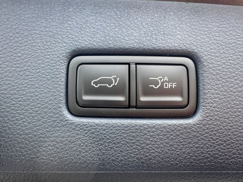 New 2026 Kia Carnival EX FWD image 11