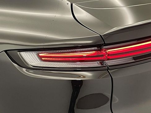 Used 2025 Porsche Cayenne Coupe image 16