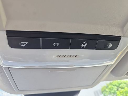 Used 2023 Nissan Sentra SV w/ Trunk Package FWD image 47