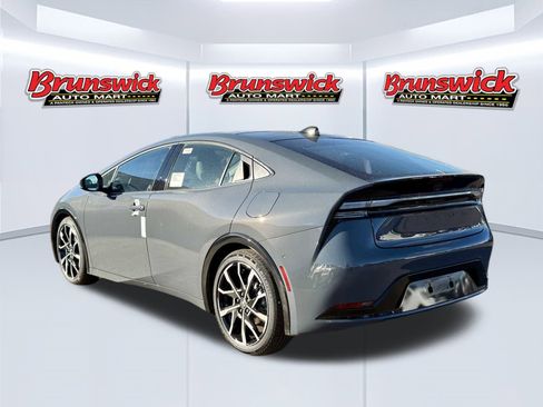 New 2026 Toyota Prius Plug-In Hybrid image 4