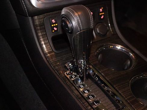 Used 2013 GMC Acadia SLT image 35