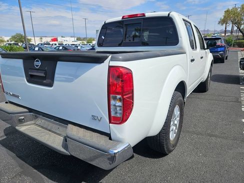 Used 2016 Nissan Frontier SV RWD image 5