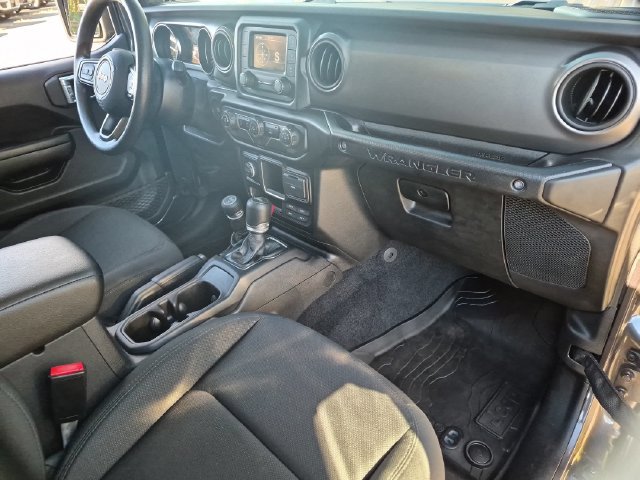 Used 2021 Jeep Wrangler Unlimited Sport AWD/4WD image 22