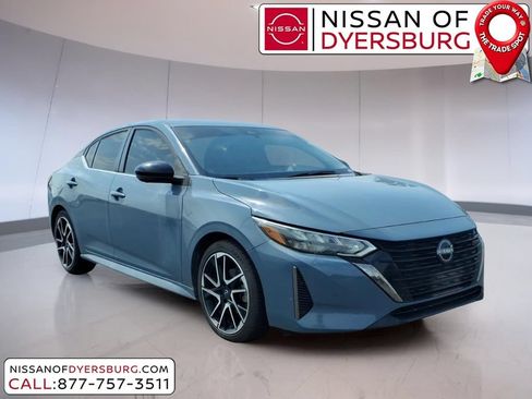 Used 2024 Nissan Sentra SR w/ SR Premium Package FWD image 1