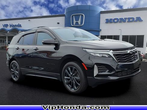 Used 2023 Chevrolet Equinox RS w/ RS Leather Package FWD image 1