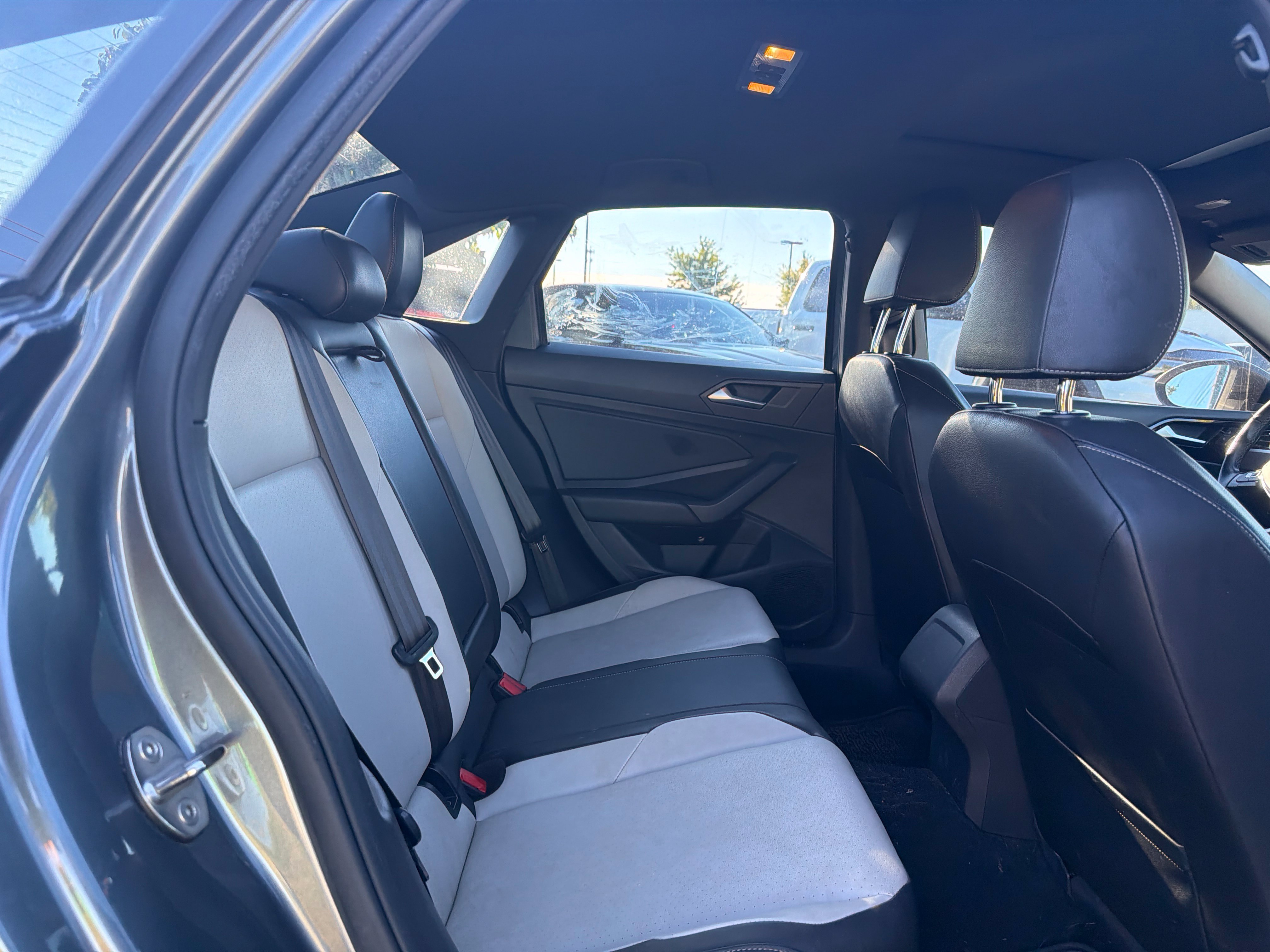 Used 2019 Volkswagen Jetta R-Line FWD image 20