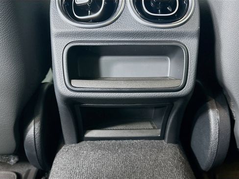 Used 2026 Mercedes-Benz C 300 4MATIC Sedan image 32
