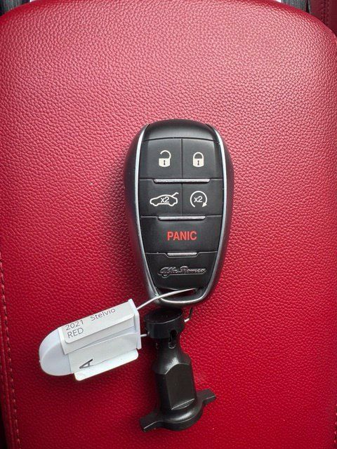 Used 2021 Alfa Romeo Stelvio Sprint w/ Nero Edizione RWD image 26