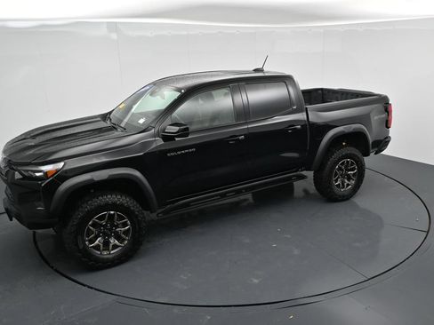 Used 2025 Chevrolet Colorado ZR2 AWD/4WD image 18