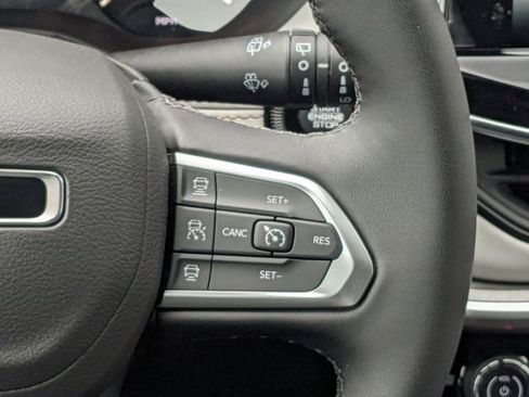 New 2025 Jeep Compass Limited w/ Sun & Sound Group image 18