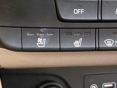 Used 2016 Hyundai Tucson Limited w/ Option Group 03 image 32