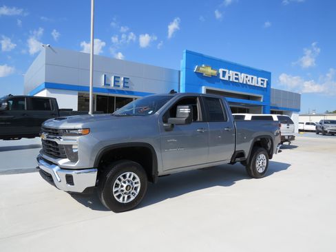New 2026 Chevrolet Silverado 2500 LT AWD/4WD image 1
