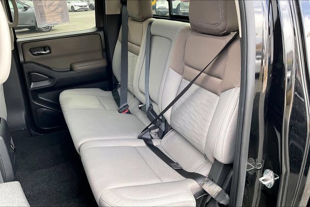 Certified 2023 Nissan Frontier SV w/ SV Convenience Package RWD image 25