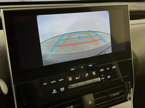 Used 2023 Toyota bZ4X XLE image 23