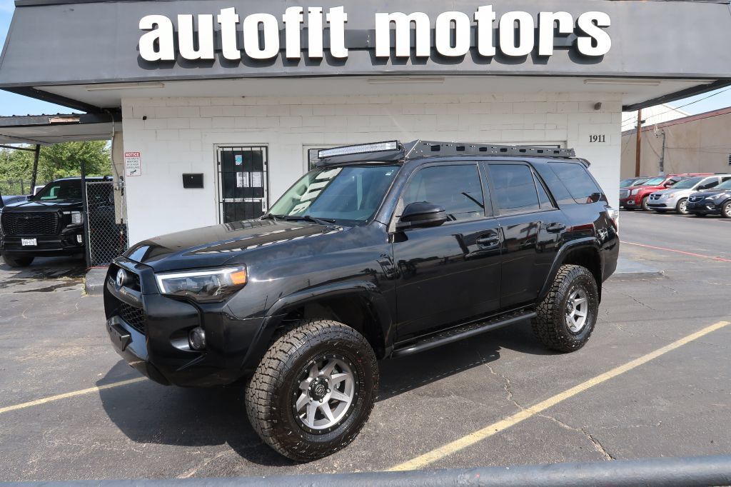Used 2016 Toyota 4Runner SR5 AWD/4WD image 1