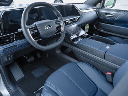 New 2026 INFINITI QX80 4WD image 7