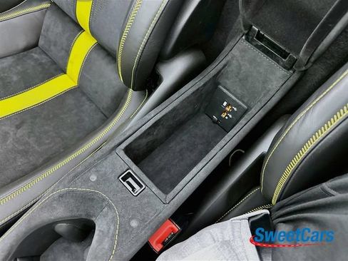 Used 2022 McLaren 720S Spider RWD image 36