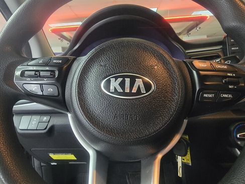 Used 2019 Kia Rio S image 20