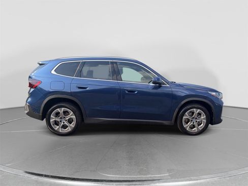 Used 2023 BMW X1 xDrive28i AWD/4WD image 6