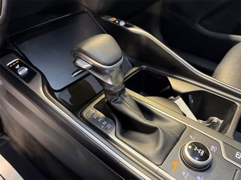 Certified 2023 Kia Sorento S w/ Panoramic Sunroof Package image 21