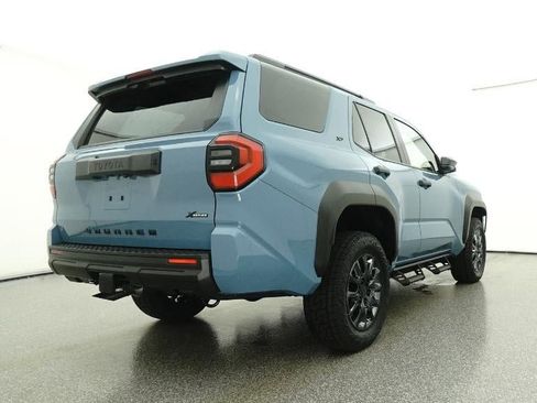 New 2026 Toyota 4Runner SR5 image 24