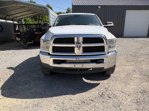 Used 2018 RAM 2500 Tradesman w/ Chrome Appearance Group AWD/4WD image 9